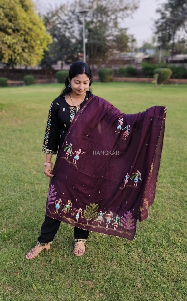"SAURA BASANTI" Hand Painted Dupatta - Image 2
