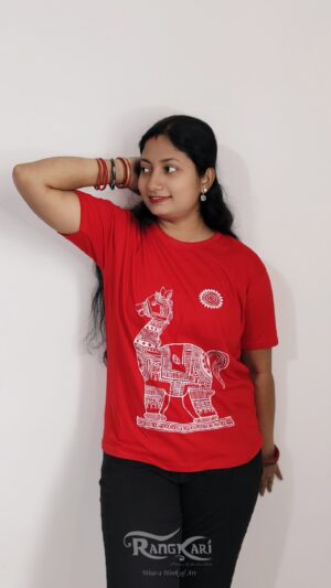 hand painted saura horse theme t-shirt