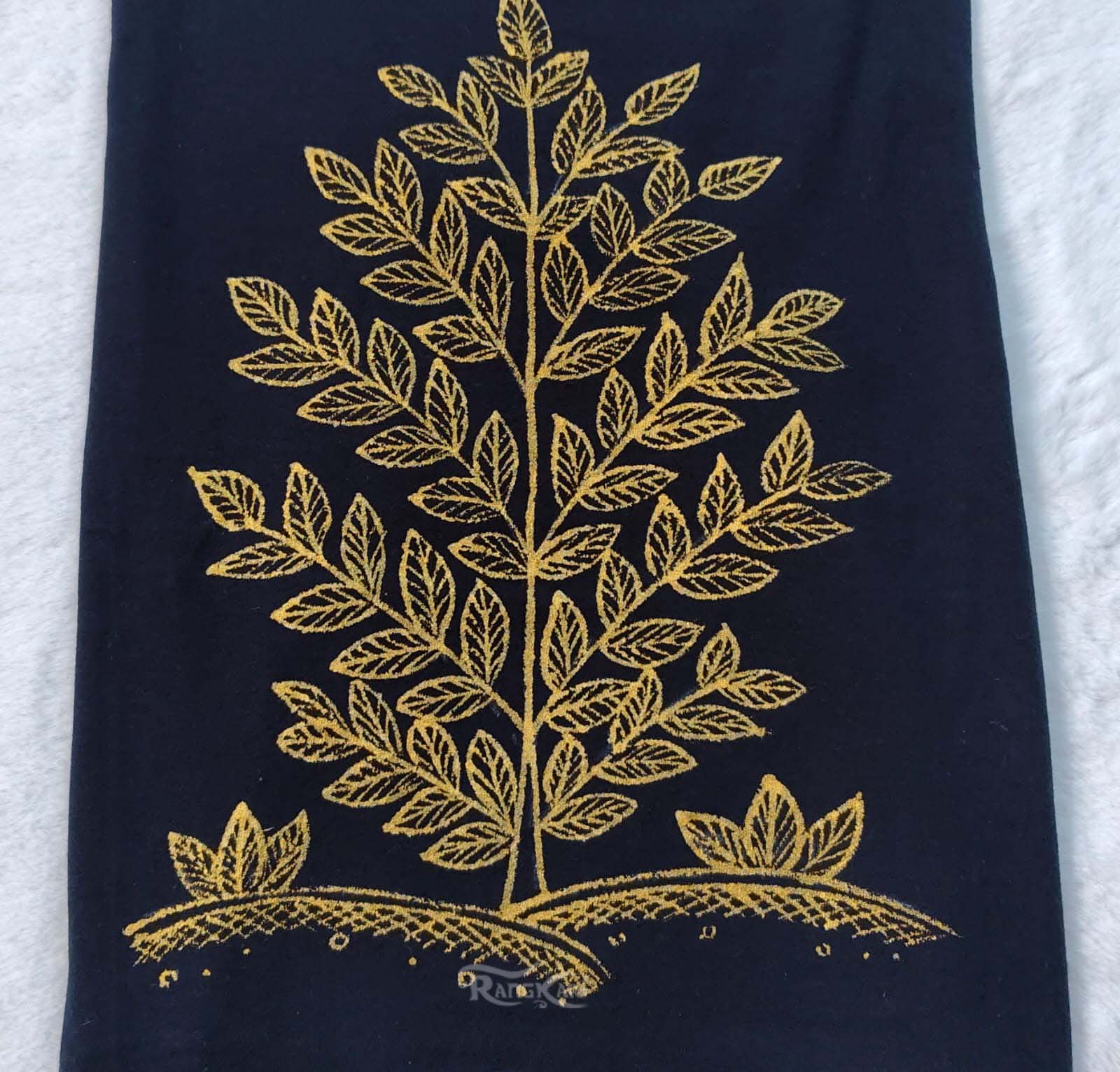 hand painted saura tree