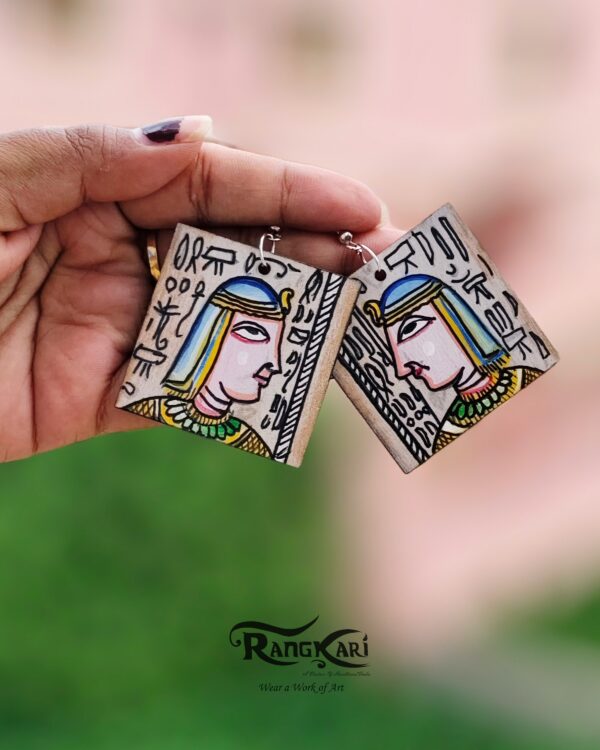 "NEFERTARI TALES" Hand-Painted Jewellery Set - Image 3