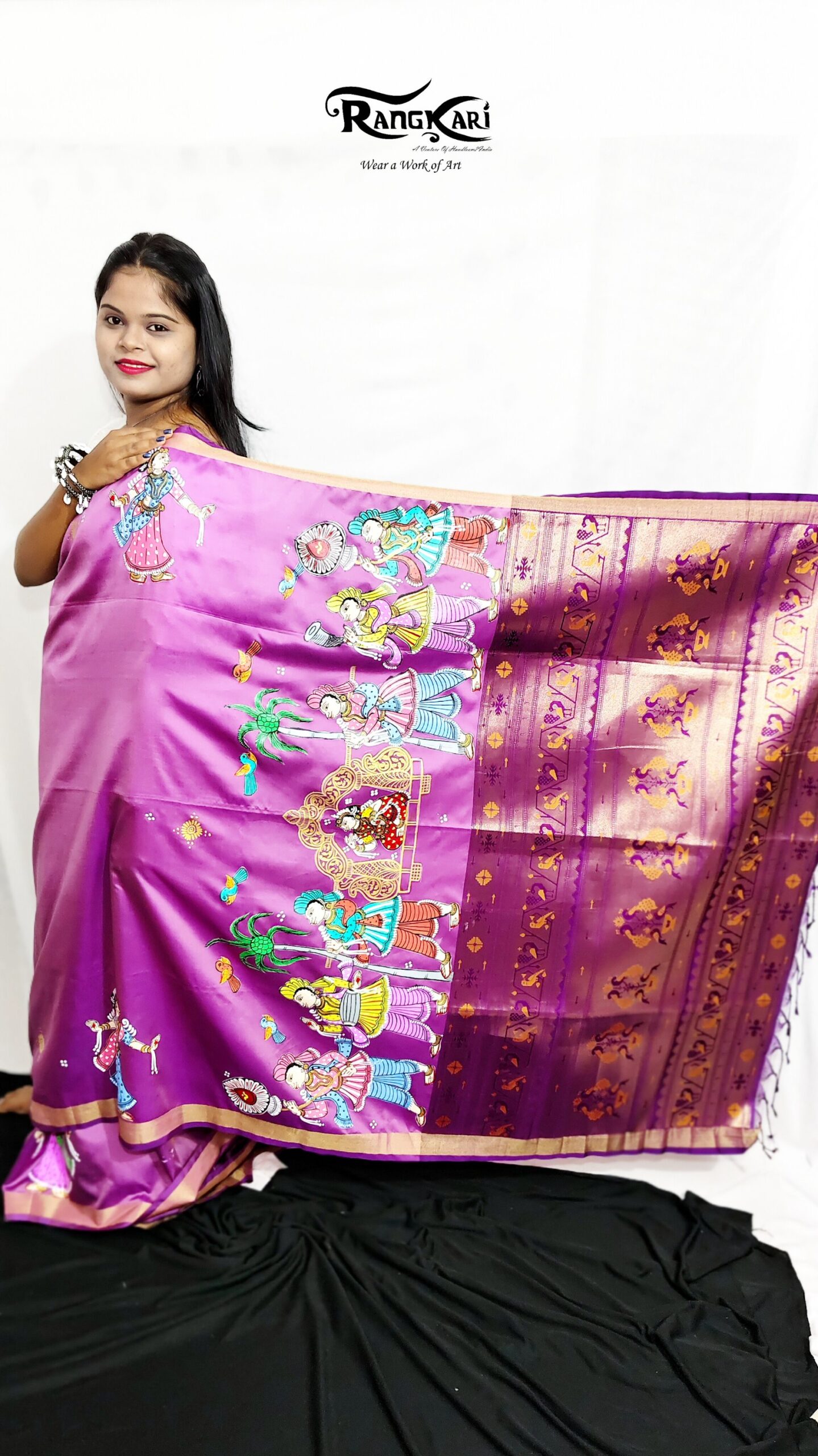 "DOLI BARAT" Fusion of
Hand-Painted Pattachitra & Paithani Saree - Image 3