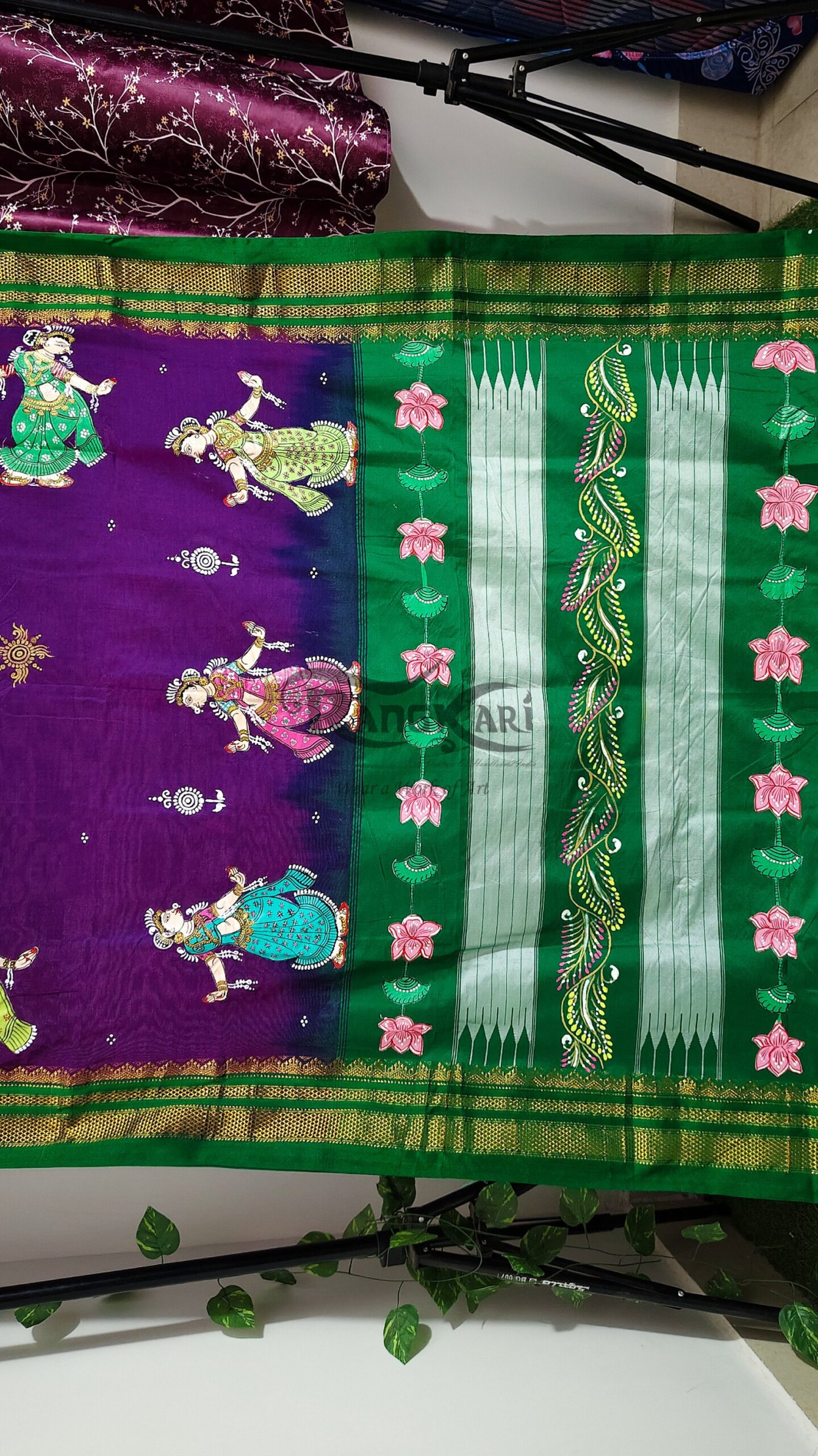 2026/05/1000644534-scaled.jpg rangilkal hand painted ilkal saree